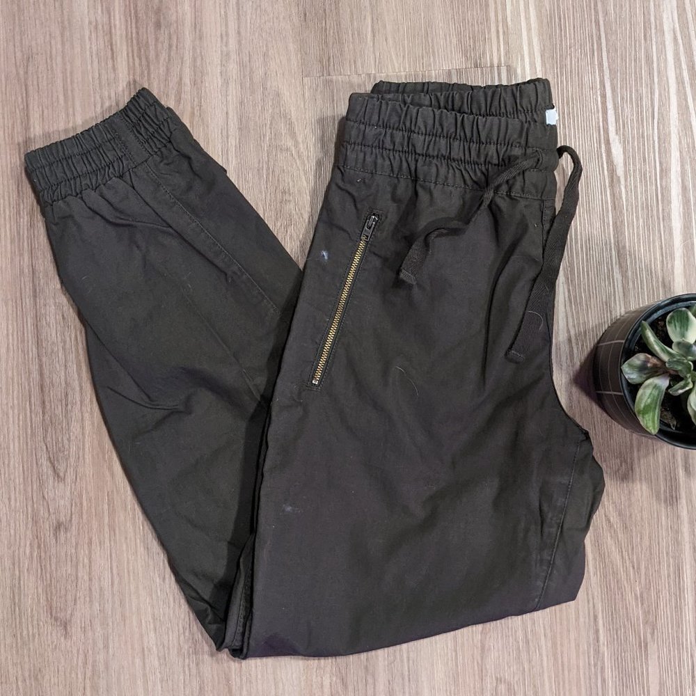 LAST CHANCE TNA Olive Joggers